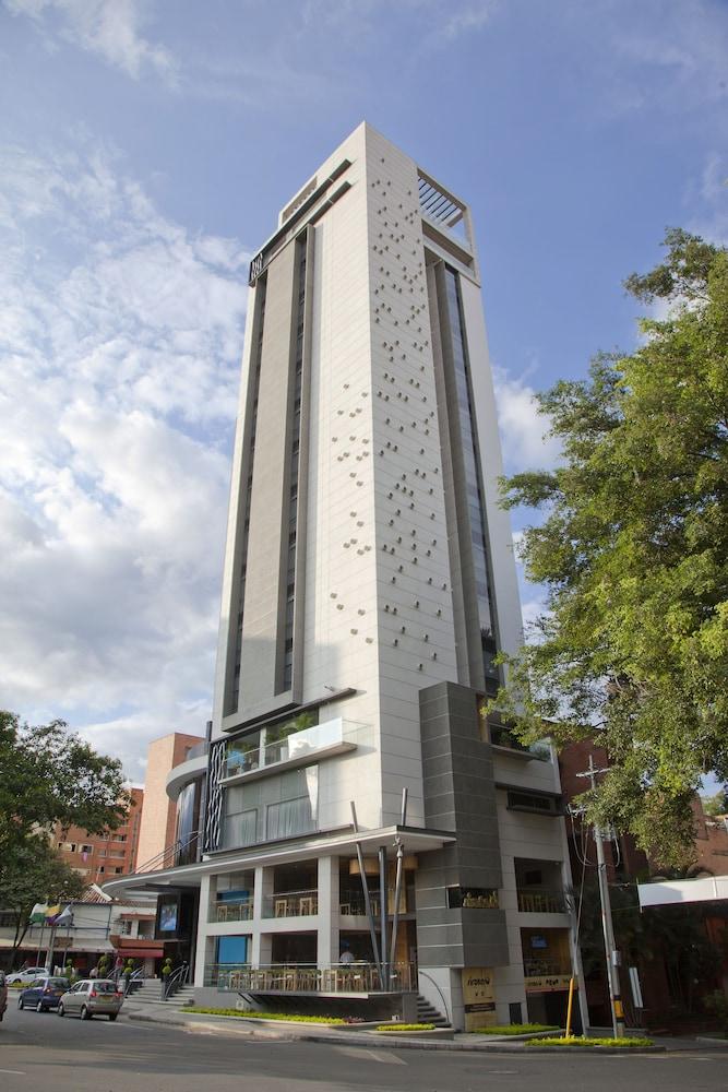 Inntu Hotel Medellin Exterior photo